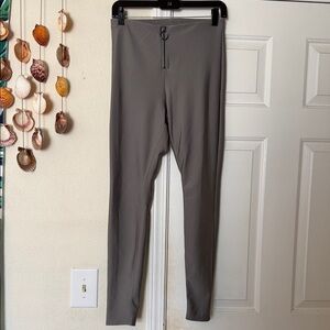 ALO Yoga Gray Leggings